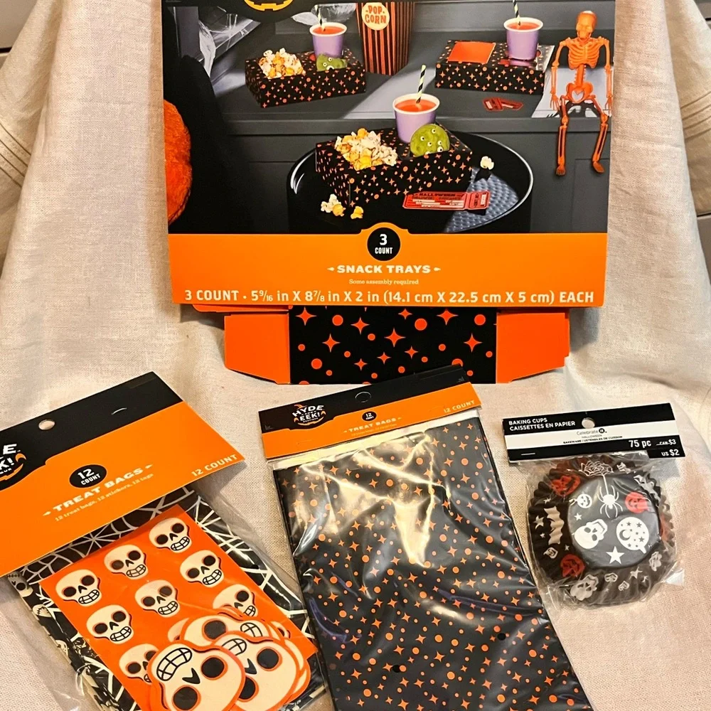 Spooky Halloween Snack Trays and Party Supplies Set